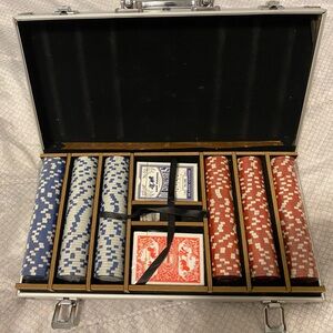 Poker Chip Set with Playing Cards